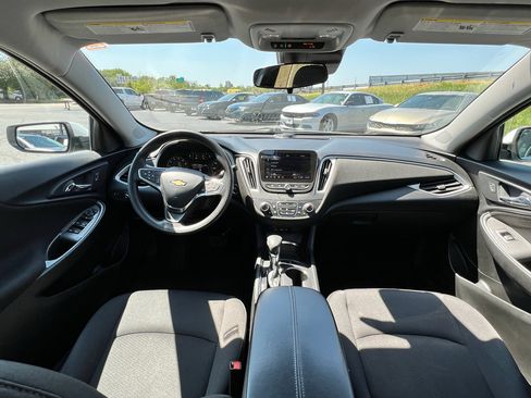 Used 2024 Chevrolet Malibu LT image 14