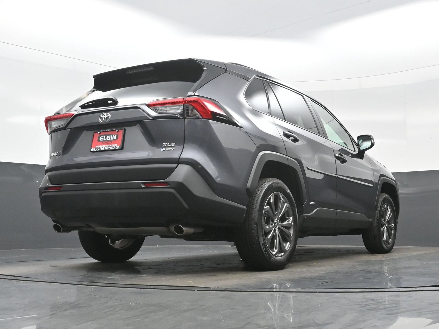 Used 2025 Toyota RAV4 XLE Premium w/ Weather Package AWD/4WD image 33