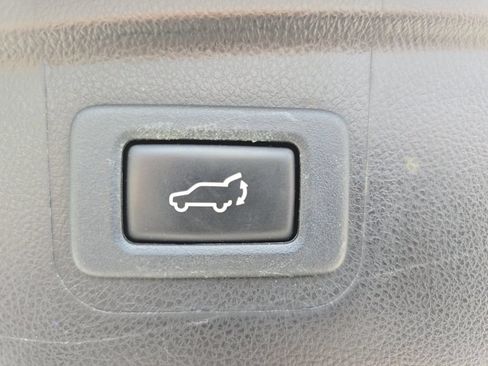 Used 2018 Subaru Outback 2.5i Limited AWD/4WD image 18