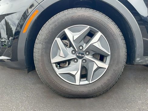 Used 2023 Kia Sorento EX image 30