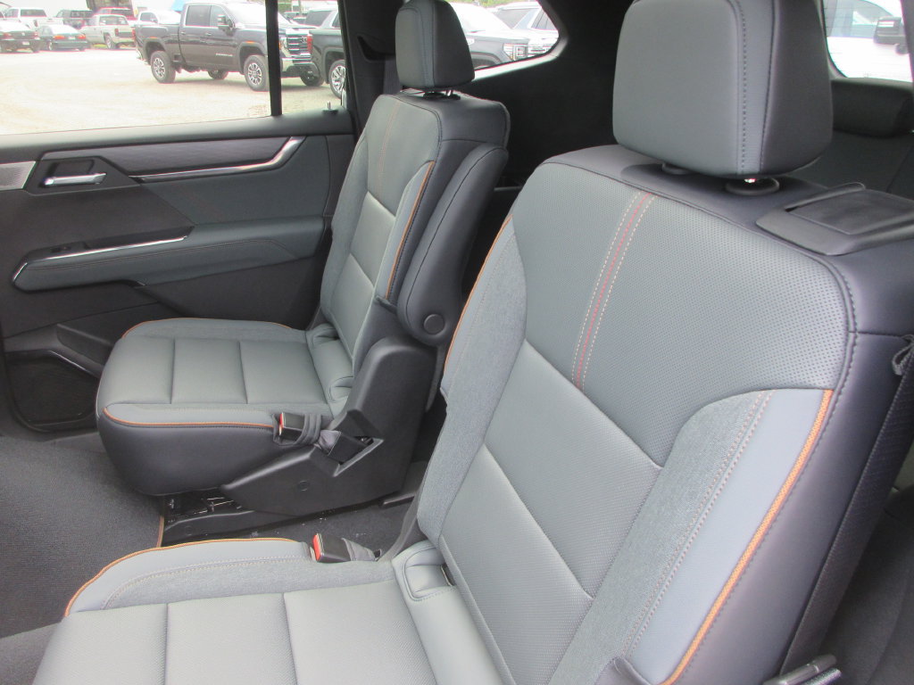 New 2027 GMC Acadia AT4 w/ AT4 Reserve Package AWD/4WD image 12