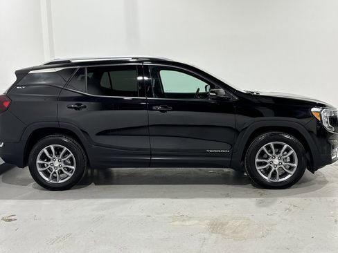 Used 2022 GMC Terrain SLT image 22