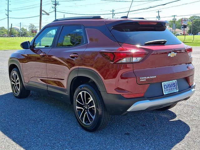 Used 2025 Chevrolet TrailBlazer LT AWD/4WD image 5