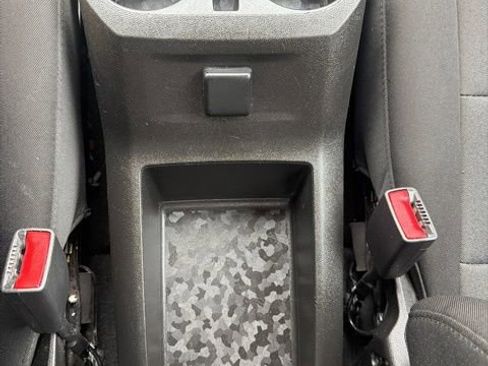 Used 2023 Chevrolet Colorado W/T image 13