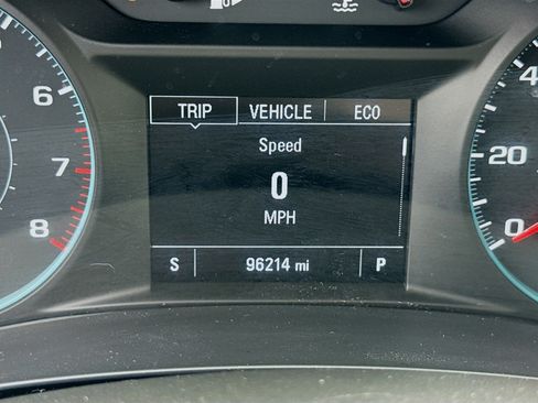 Used 2021 Chevrolet Malibu LT FWD image 17