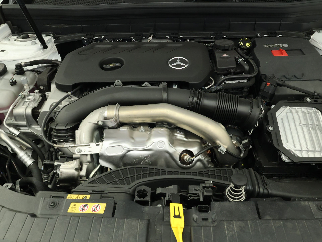 New 2026 Mercedes-Benz GLB 250 image 10