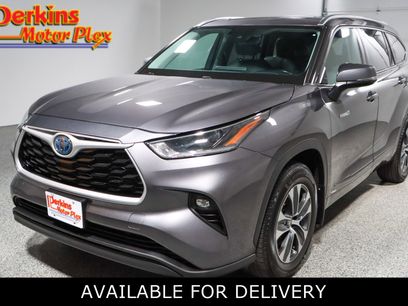 Used 2021 Toyota Highlander XLE