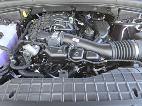 New 2025 Jeep Grand Cherokee L Limited w/ Black Appearance Package image 22