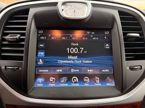 Used 2014 Chrysler 300 AWD w/ Driver Convenience Group image 32