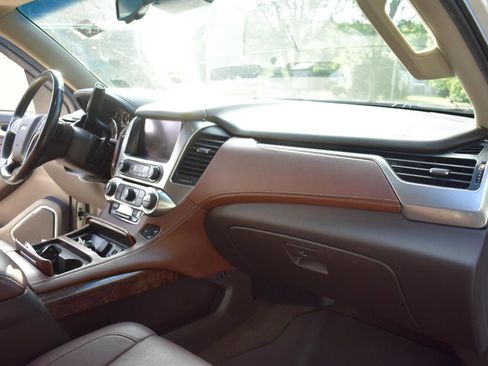 Used 2015 Chevrolet Tahoe LTZ RWD image 22