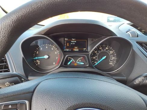 Used 2018 Ford Escape SE image 8