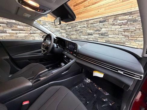 Certified 2023 Hyundai Elantra SEL w/ Cargo Package image 13