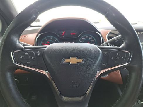 Used 2018 Chevrolet Cruze LT w/ Leather Package image 9