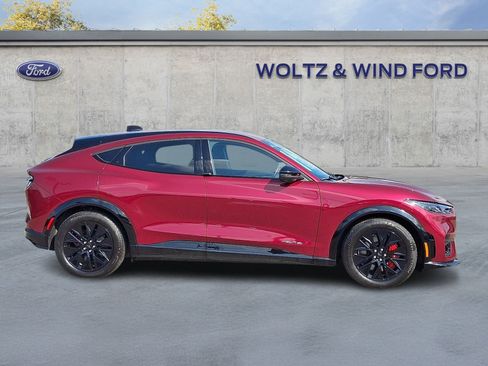 Used 2025 Ford Mustang Mach-E Premium w/ Sport Appearance Package AWD/4WD image 7