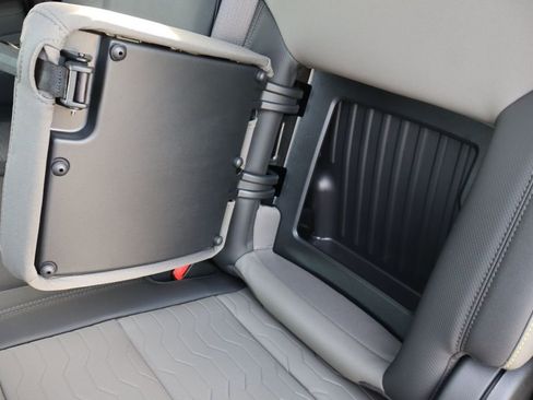 New 2026 Chevrolet Silverado 1500 ZR2 image 44