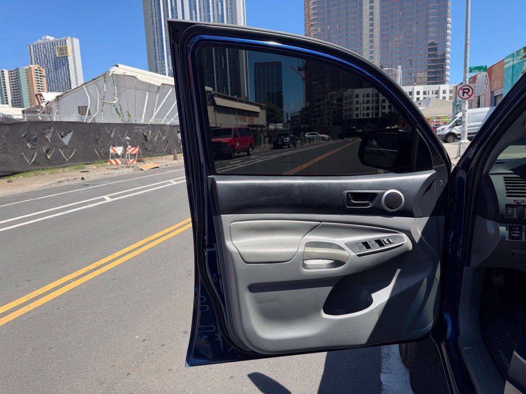 Used 2015 Toyota Tacoma PreRunner RWD image 8