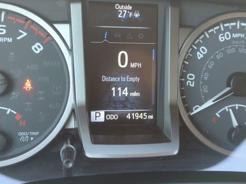 Used 2023 Toyota Tacoma SR5 AWD/4WD image 23