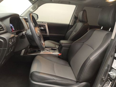 Used 2020 Toyota 4Runner SR5 Premium w/ Moonroof Package image 17