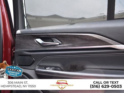 Used 2022 Jeep Grand Cherokee Overland w/ Luxury Tech Group IV AWD/4WD image 24