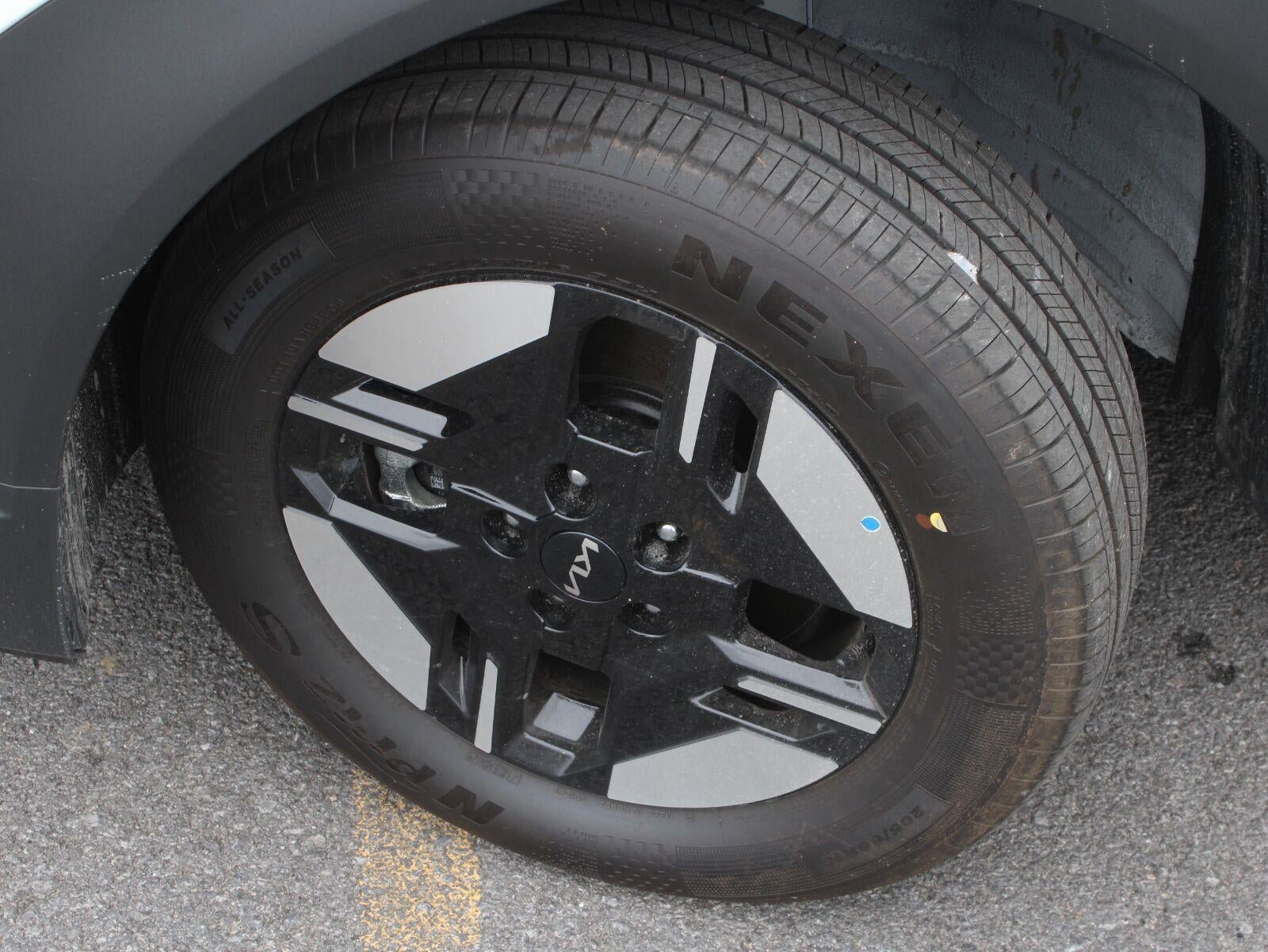 New 2027 Kia Seltos LX AWD/4WD image 8