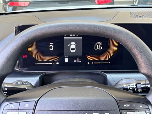 Used 2025 Kia K4 FWD image 40