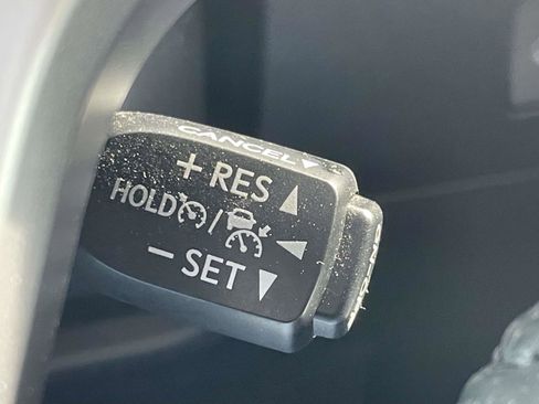 Used 2023 Toyota 4Runner SR5 Premium w/ Moonroof Package image 21