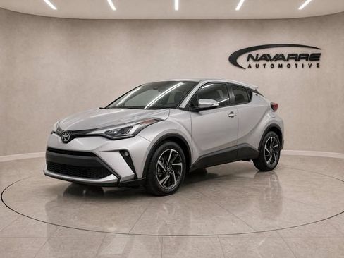 Used 2020 Toyota C-HR Limited FWD image 3
