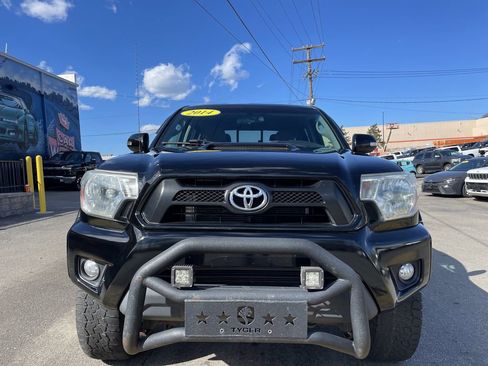 Used 2014 Toyota Tacoma 4x4 Double Cab w/ TRD Sport Package image 5