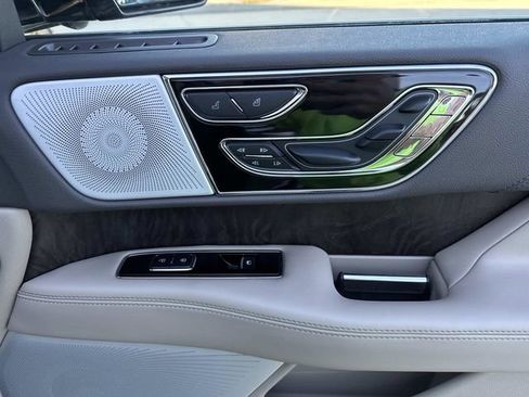 Certified 2022 Lincoln Navigator Reserve image 15