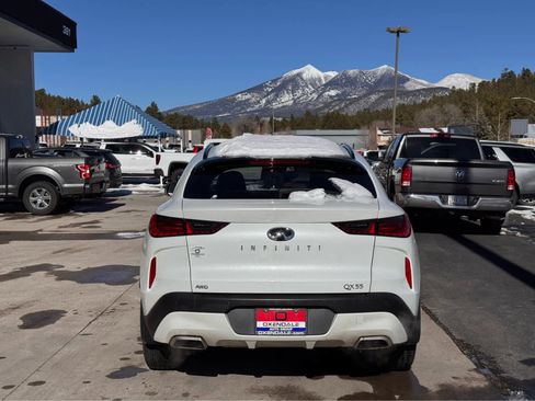 Used 2024 INFINITI QX55 Essential image 4
