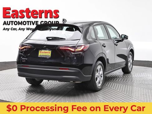 Used 2023 Honda HR-V LX image 5
