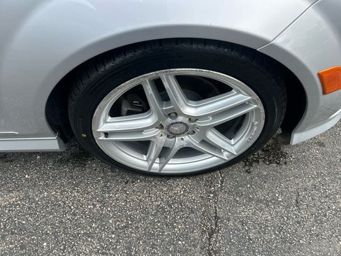 Used 2010 Mercedes-Benz C 300 4MATIC Sedan image 9