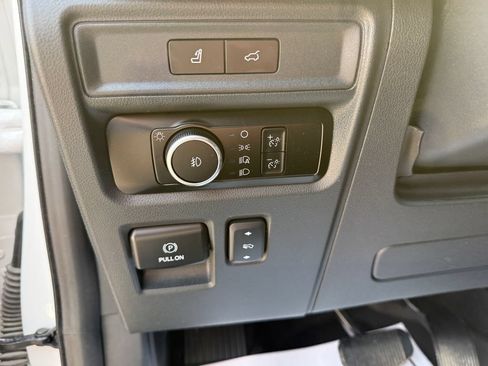 Used 2024 Ford Expedition Max Limited AWD/4WD image 23