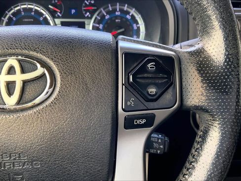 Used 2014 Toyota 4Runner SR5 Premium image 17