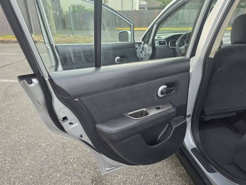 Used 2011 Nissan Versa 1.8 S w/ PWR Plus Pkg FWD image 23