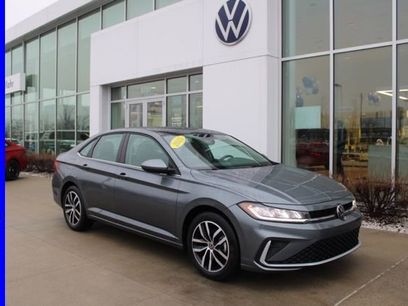 Used 2025 Volkswagen Jetta SE