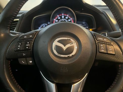 Used 2016 MAZDA MAZDA3 i Touring w/ Popular Equipment Package image 21