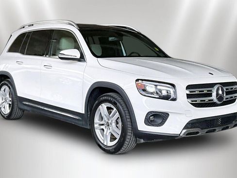 Used 2021 Mercedes-Benz GLB 250 4MATIC image 1