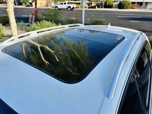 Used 2013 Audi A4 Premium w/ Convenience Pkg image 9