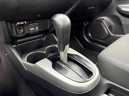 Used 2015 Honda Fit EX-L image 30