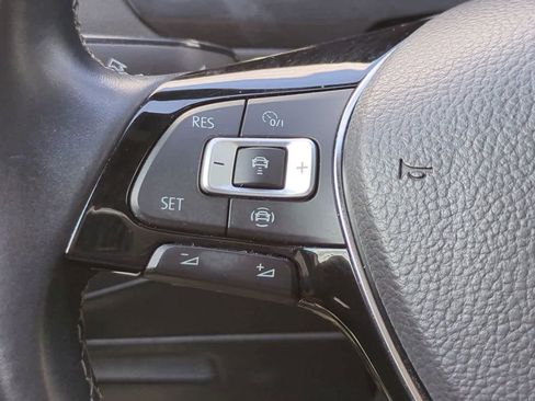 Used 2019 Volkswagen Tiguan SEL Premium R-Line FWD image 25