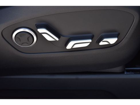 New 2026 Hyundai Ioniq 9 Limited image 24