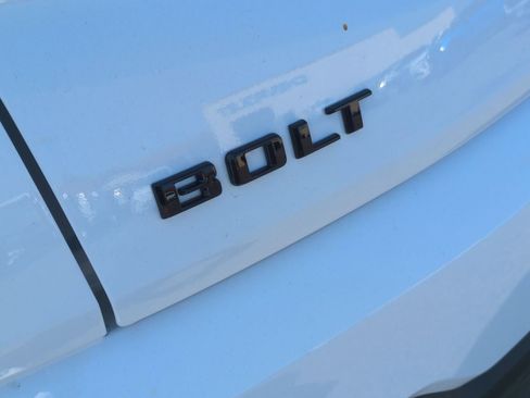 New 2027 Chevrolet Bolt LT w/ Comfort Package FWD image 30