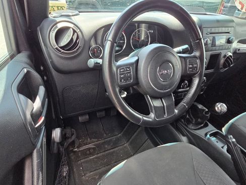 Used 2018 Jeep Wrangler Sport AWD/4WD image 11