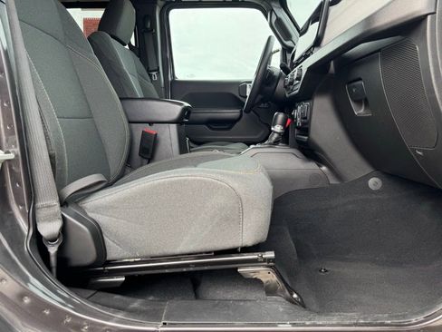 Certified 2024 Jeep Wrangler Sport S image 21