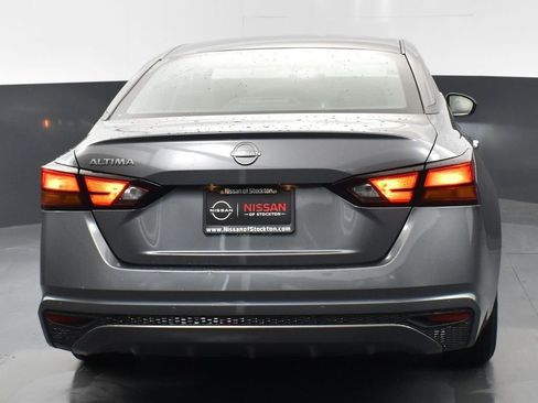 Used 2024 Nissan Altima 2.5 S image 7