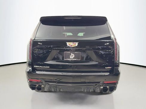 Used 2025 Cadillac Escalade V AWD/4WD image 6