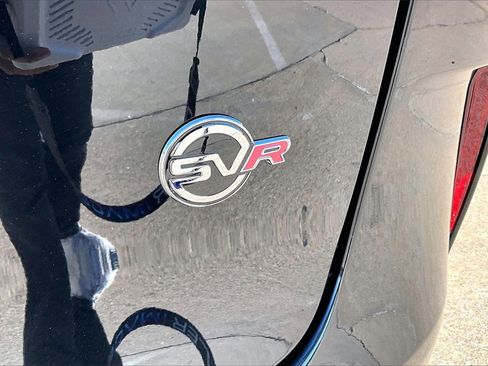 Used 2024 Jaguar F-PACE SVR image 32