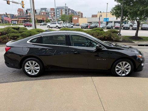 Used 2023 Chevrolet Malibu LT w/ Driver Confidence Package FWD image 4