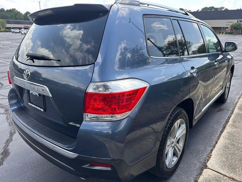 Used 2013 Toyota Highlander Limited AWD/4WD image 12